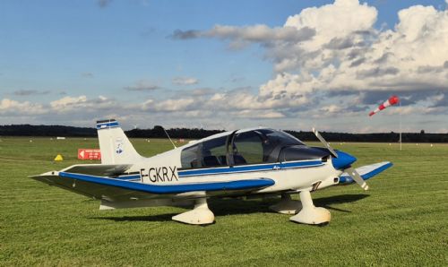 nogent 52 aeroclublangrois 1rx.